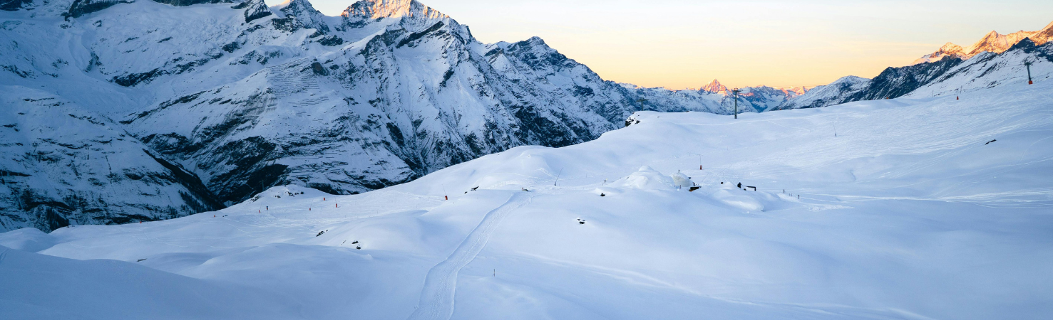 Winter Holiday - Snowy Mountains
